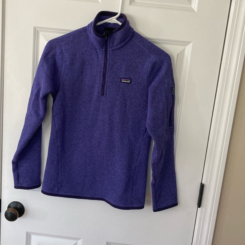 Women’s Patagonia sweater, size extra small purple